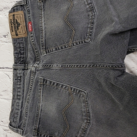 Wrangler Straight Fit Flex Faded Black Grey Jeans 29x29 GUC - Picture 8 of 13